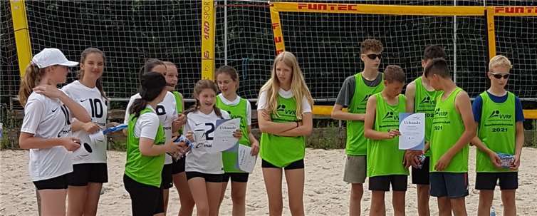 Die Mädchen und Jungs der Westerwald Volleys aus Dernbach/Montabaur und Ransbach-Baumbach.