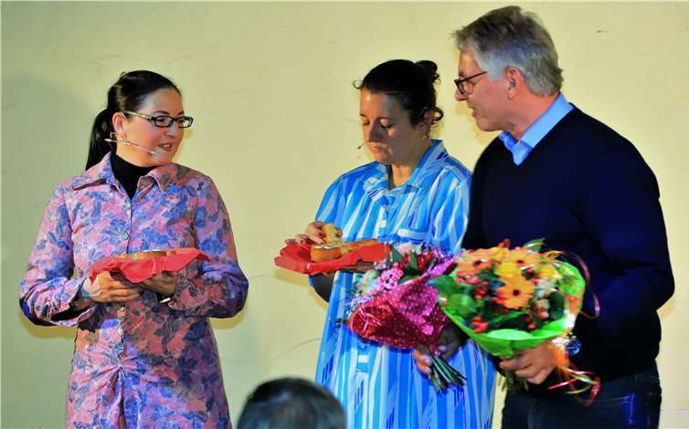 Die Mädels aus der Eifel bekamen einen Mann gebacken, der gleich vernascht wurde. Fotos: WST
