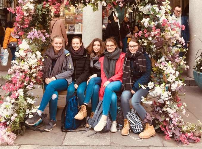 Die Mädels der ehemaligen Mädchengruppe bei ihrem Londonbesuch. privat