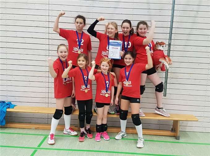 Die Mädels hollten sich den verdienten Sieg. Privat