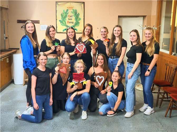 Die Mädels von Blue Velvet nach ihrem Schießwettbewerb.