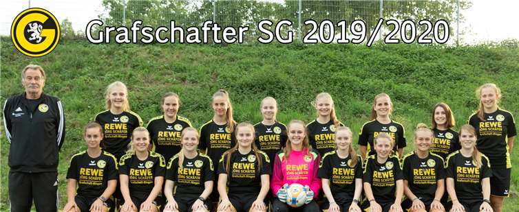 Die Mädels waren froh um jeden Fan, der die Mannschaft nach Oberwinter begleitet hatte. Foto: Andreas Thun