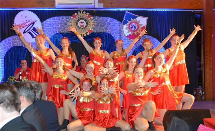 Die Magic Dancers mit ihrem neuen Tanz. Fotos: AB