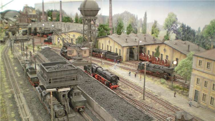 Die Maifeldfreunde präsentieren wieder eindrucksvolle Anlagen. Modellbahnfreunde