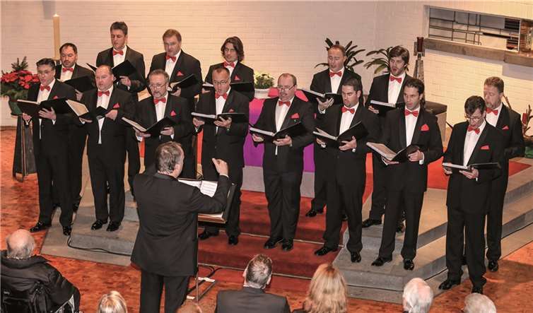 Die Mainzer Hofsänger präsentierten ein umfangreiches Repertoire weihnachtlicher Lieder.EP
