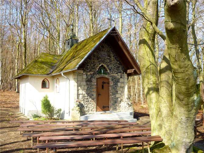 Die Maisbuschkapelle ist ein Kleinod am Köhler- und Loheweg. Foto: privat