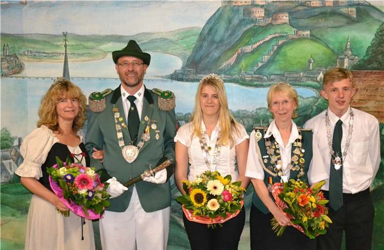 Die Majestäten der Schützengesellschaft Pfaffendorf freuen sich auf den Königsball. privat