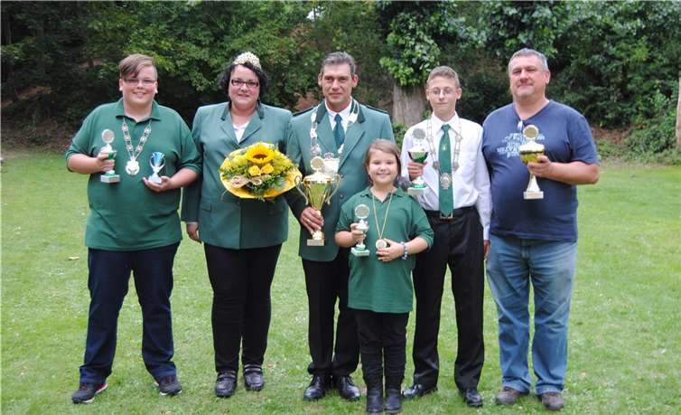 Die Majestäten der St. Sebastianus Schützenbruderschaft freuen sich auf zahlreiche Besuchers des Schützenfestes in St. Sebastian.privat