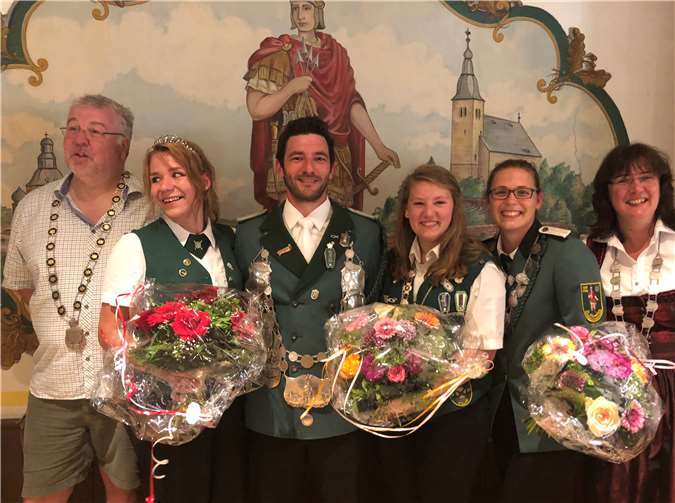 Die Majestäten der Villiper Schützengesellschaft freuen sich auf zahlreiche Gäste.privat