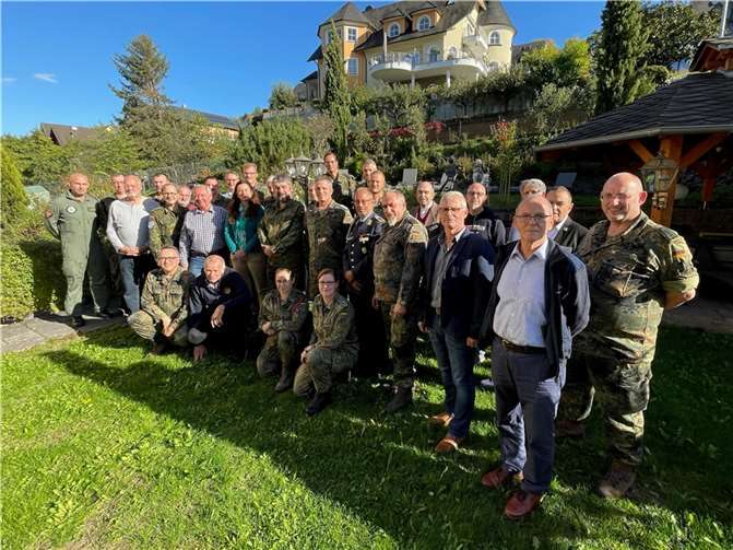 Die Mandatsträger sammelten für das Ahrtal.  Foto: privat