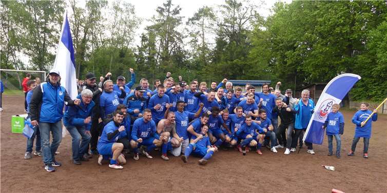 Die Mannschaft Sen.I der Spvgg Cochem feierte ihren Aufstieg in die Bezirksliga. Foto: Privat