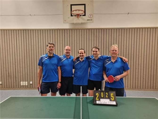 Die Mannschaft aus dem Vorjahr mit den Spielern Frank Sommerfeld, Dirk Rother, Manfred Schmitz, Lars Pfliegner, Nils Scheel sowie Bert Scheel konnte die Leistungen weiter steigern und blieb in der Rückrunde sogar ungeschlagen! Foto: privat