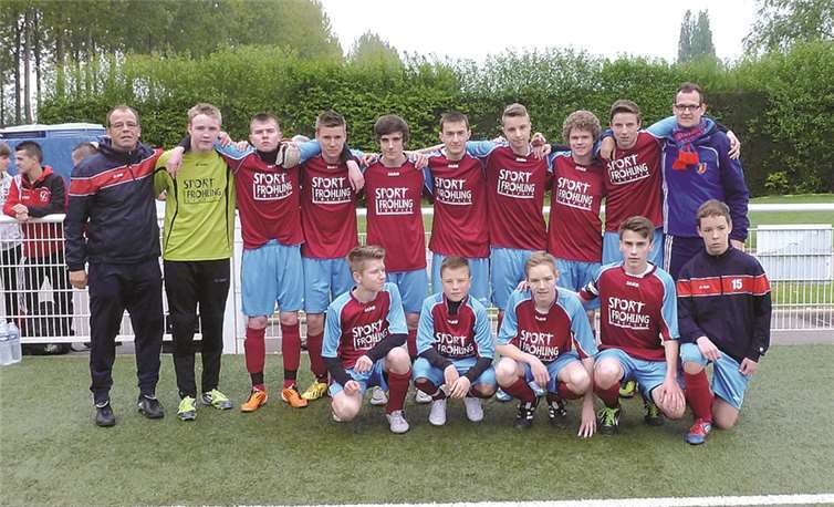 Die Mannschaft der B-Jugend des TuRa Oberdrees. privat