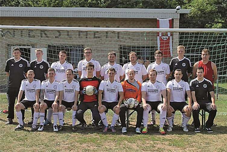 Die Mannschaft der FSG Wierschem/Lasserg II Saison 2013/14.