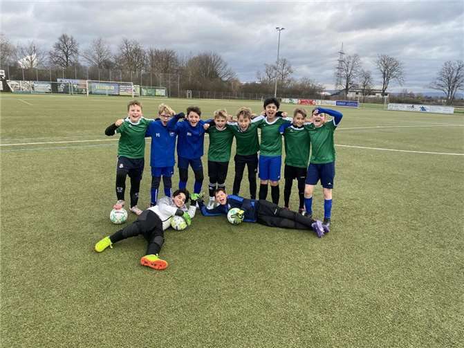 Die Mannschaft der Geschwister-Scholl-Realschule plus trat im Wettkampf IV (Jahrgänge 2013 und jünger) hochmotiviert an, konnte sich jedoch trotz starker Leistungen nicht gegen die Konkurrenz durchsetzen. Foto: Linda Pfannschmidt