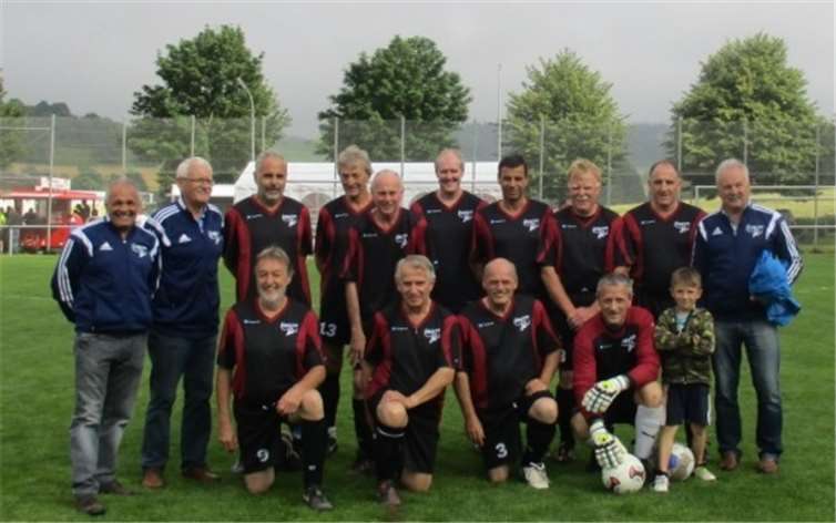 Die Mannschaft der Ü50/Ü60 Ahr. privat