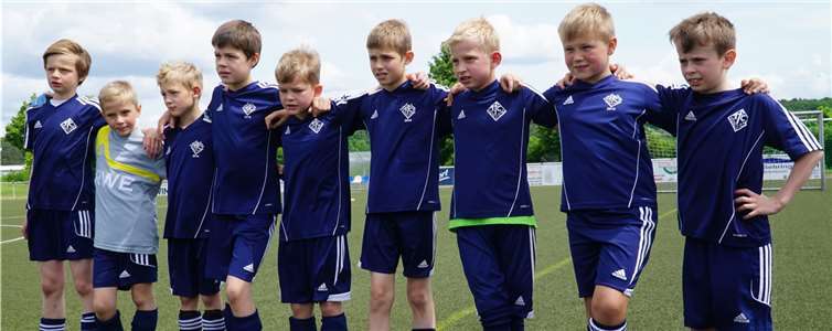 Die Mannschaft der jüngeren E-Junioren eroberte den dritten Platz der Tabelle.Volkhard Schmanke