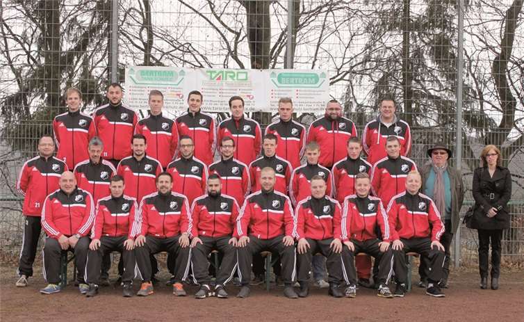 Die Mannschaft des SV Rot Weiß Queckenberg. privat