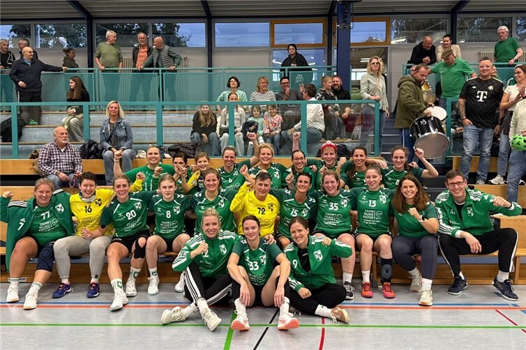 Die Mannschaft hatte allen Grund zum Jubeln. Foto: TV Bassenheim 