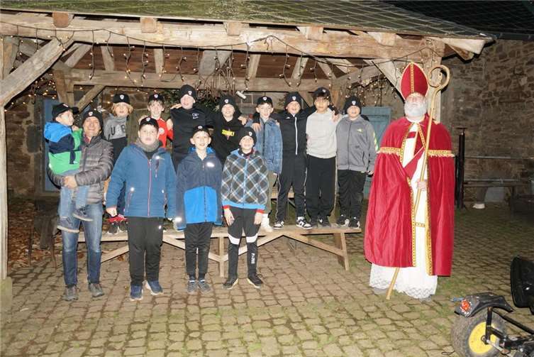 Die Mannschaft und das Trainerteam können stolz auf ihre Leistungen zurückblicken.Foto: Christian Schumacher
