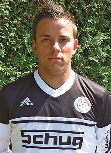 Die Mannschaft widmet den Sieg dem schwer verletzten Kollegen Lukas Schlich.privat