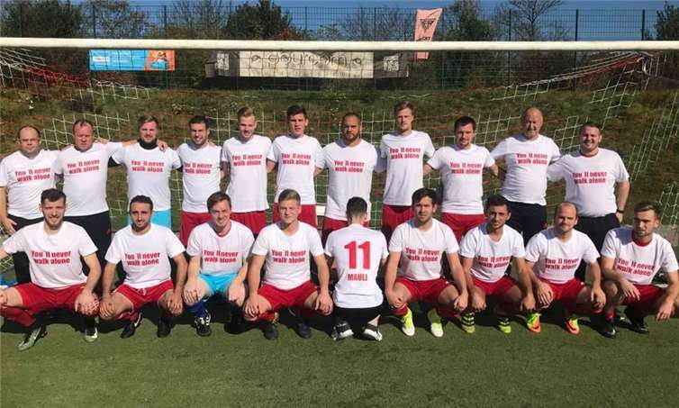 Die Mannschaften der SV Untermosel wollen unter dem Motto „You`ll never walk alone“ ihren erkrankten Mannschaftskameraden unterstützen.