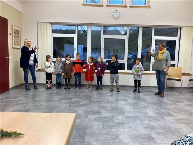 Die Maxis des Kindergartens und sangen Weihnachtslieder.  Foto: privat