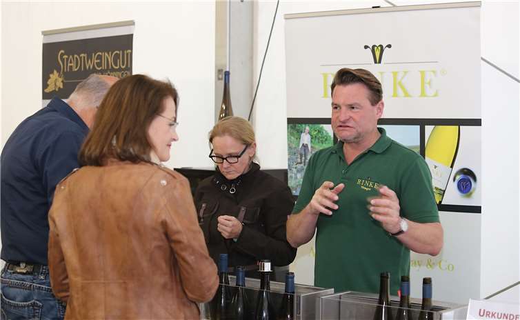 Die Mayener zeigten sich sehr interessiert am Thema Wein.