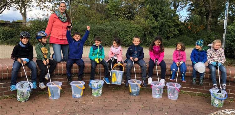 Die Meckikids starten Ihre Aktion.Fotos: Chanchal Suri