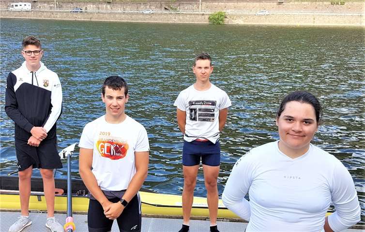 Die Medaillengewinner der Rudergesellschaft Treis-Karden und „Ruderschüler“ des KuBa- Gymnasiums Münstermaifeld der Ruderergometer-Challenge. Mit zusammen neun Medaillen waren sie besonders erfolgreich (v.l.n.r.) Christian Ilgen, Felix Diederichs, Simon Haible und Maren Mauer. Nicht auf dem Foto Bronzemedaillengewinner Felix Bischof. Foto: privat