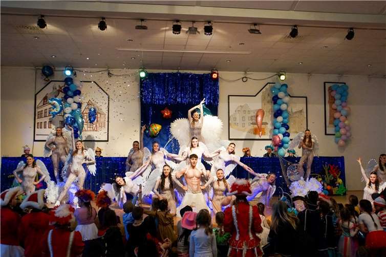 Die Meensterer Angels. Fotos: Möhnenverein Münstermaifeld