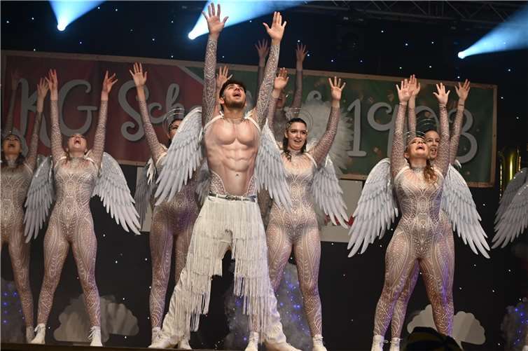 Die „Meensterer Angels“ ließen ihr 20-jähriges Bestehen Revue passieren.