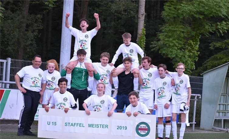 Die Meistermannschaft der JSG Oberwinter-Oedingen.Fotos: Hauke Ottersbach