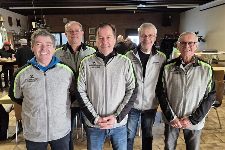 Die Meistermannschaft v.l. Dirk Wild, Heribert Lodde, Robert Grün, Franz Fuhrmann, Hans-Peter Wester.  Foto:Hans-Jürgen Engler
