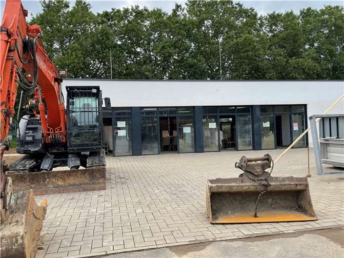 Die Mensa in Sinzig, einige Wochen vor dem Abriss.  Foto: ROB