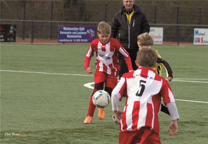 Die Merler kämpften gegen den FC Flerzheim und gegen den Wind. Privat