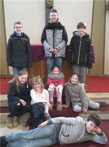 Die Messdienerinnen und Messdiener wollen auch in der St. Josefkapelle dienen. Privat