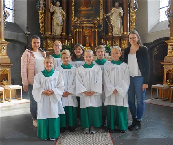 Die Messdienerschaft freut sich über den Zuwachs. Foto: privat