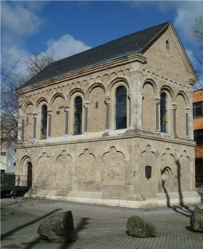 Die Michaelskapelle aus dem 13. Jahrhundert ist Zeugnis der Klostertradition in Andernach. Foto: Martina Wagner