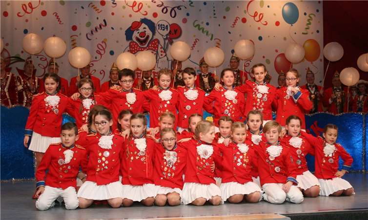 Die Minifunken der KG Zesse Jecke - kommen aus ihren Reihen die neuen Stadtsoldaten oder gar ein künftiges Prinzenpaar?WK