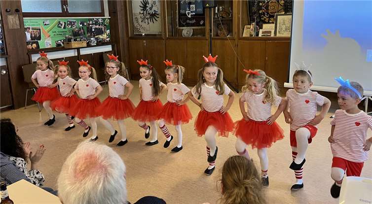 Die Minigarde des KGM. Fotos: Gemeinde Oberfell