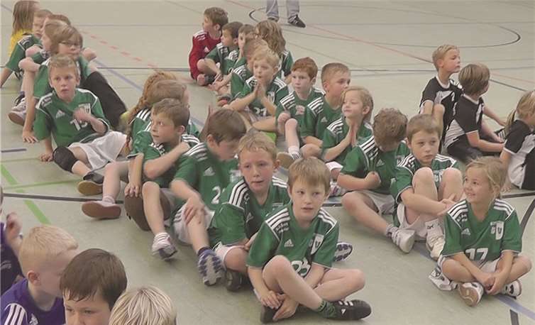 Die Minihandballer in die Kreissporthalle Mayen-Koblenz.privat