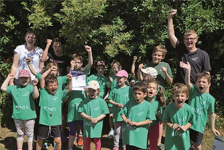 Die Minis und F-Jugend des HSG Rheinbach in Geislar.privat