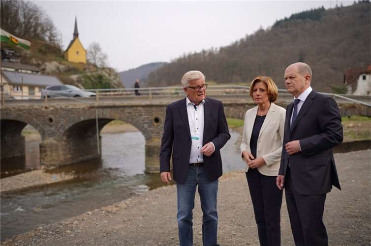 Ministerpräsidentin Malu Dreyer: Bund bringt Fristverlängerung auf den Weg Die Ministerpräsidentin hatte sich beim Bundeskanzler für eine Verlängerung der Frist eingesetzt.. Foto: Staatskanzlei RLP / Dinges
