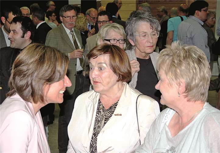 Die Ministerpräsidentin nahm sich für den Dialog mit den Bürgerinnen und Bürgern viel Zeit.