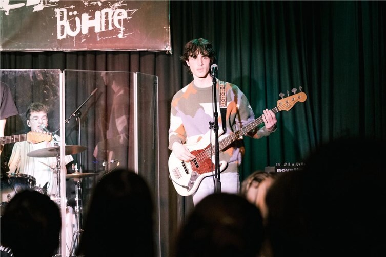 Die Mischung aus engagierter Organisation und der Spielfreude von Herbstwind machte den Abend zu einem vollen Erfolg für die Jugendkultur in Lahnstein.