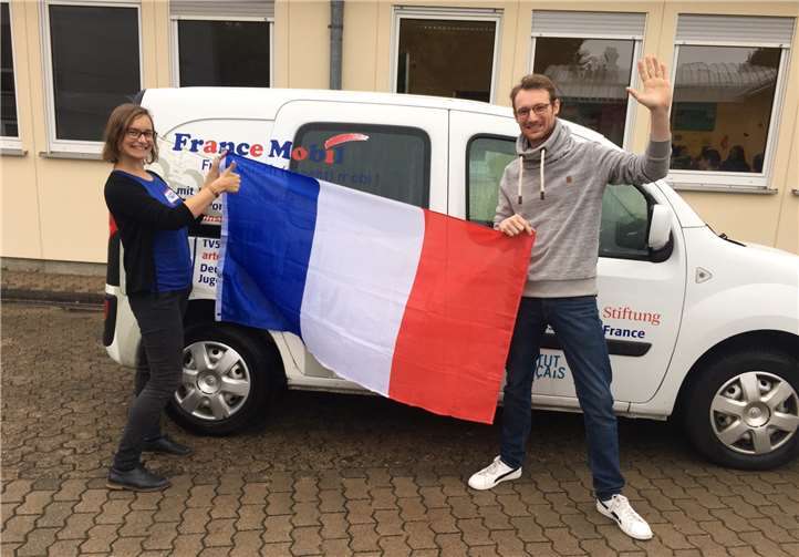 Die Mitarbeiter des FranceMobils ermöglichten einen Einblick in das Land. privat