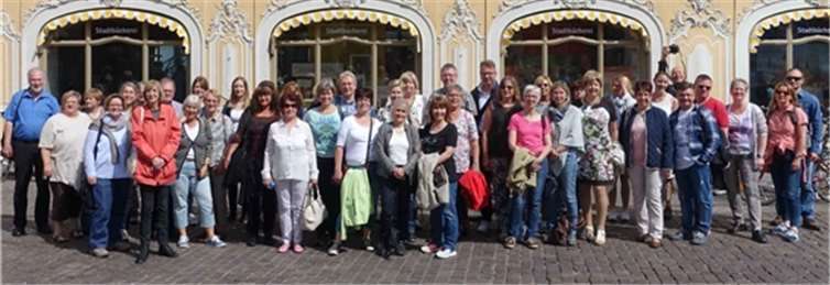 Die Mitarbeiter des Verbundkrankenhauses Linz-Remagen verlebten einen sonnigen und unterhaltsamen Tag in Würzburg. Verbundkrankenhaus Linz-Remagen