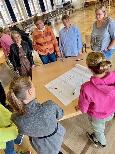 Die Mitarbeiterinnen der Stadtverwaltung Mayen bringen viele neue Ideen und Anregungen mit ein.  Foto: Jennifer Dustmann/Stadt Mayen