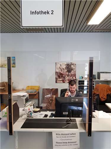 Die Mitarbeiterinnen und Mitarbeiter der Zulassungsbehörde in der Blücherstraße nehmen diese Aufgabe auch mit entsprechender Sicherheitsvorkehrung für sich und die Bevölkerung wahr.Foto: privat